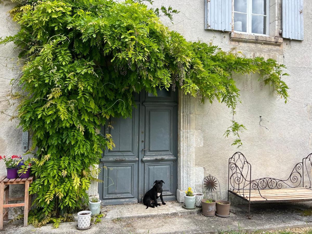 Le Loriot Bed & Breakfast Champagne-et-Fontaine Eksteriør bilde